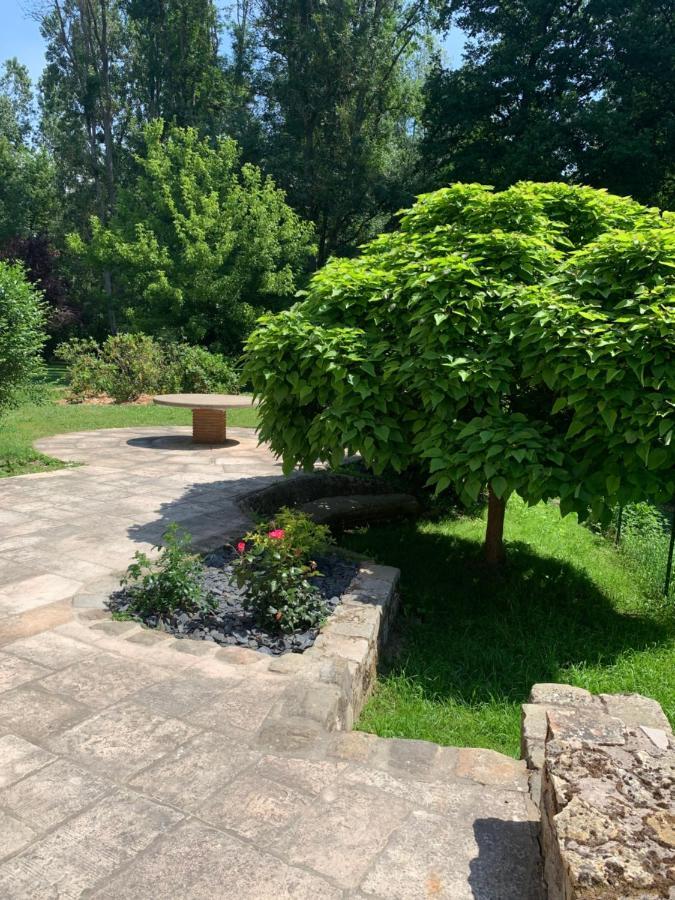 Bed and Breakfast Le Moulin Bleu Saint Cyr-sous-Dourdan Экстерьер фото