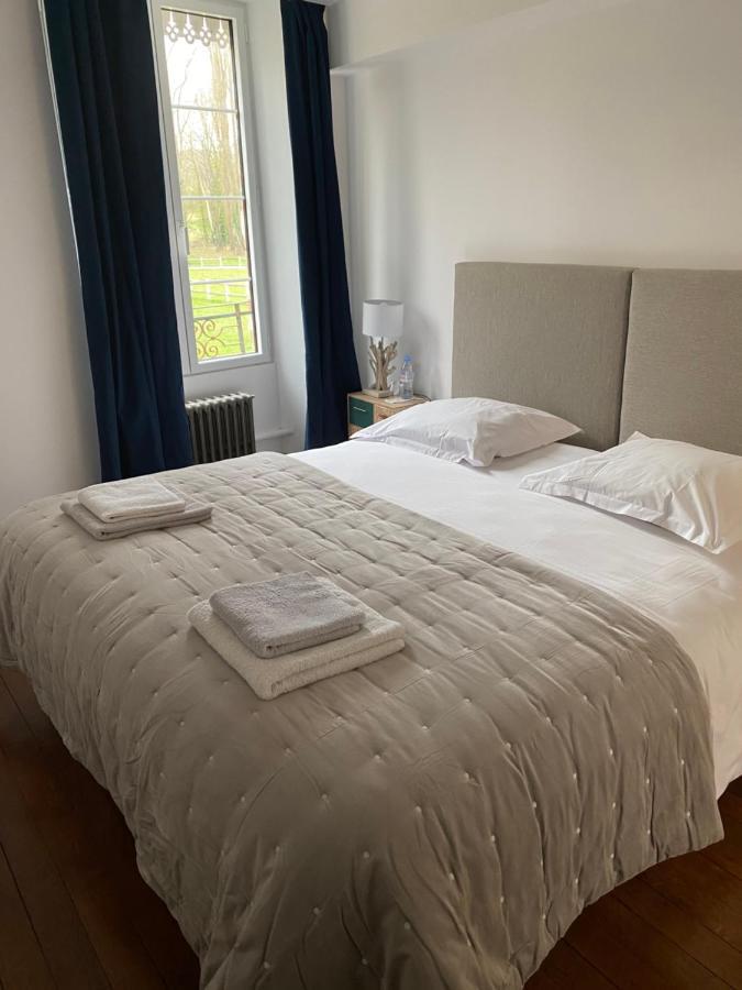Bed and Breakfast Le Moulin Bleu Saint Cyr-sous-Dourdan Экстерьер фото